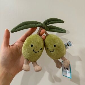 Jellycat Amuseables Olives NWT VHTF RETIRED